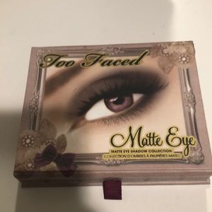 Too faced matte eye palette